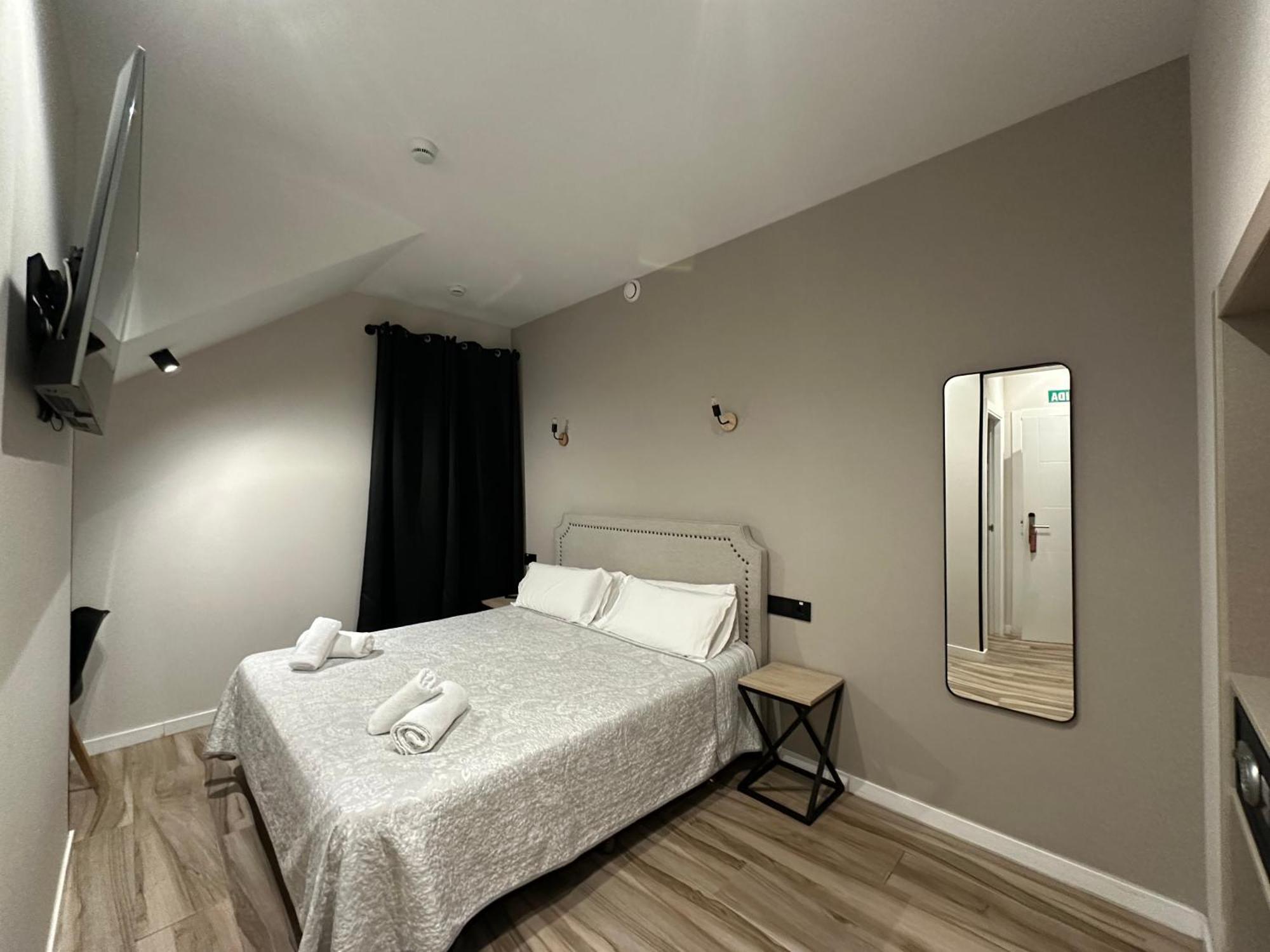 Cc Opera Suites Madrid Exterior foto